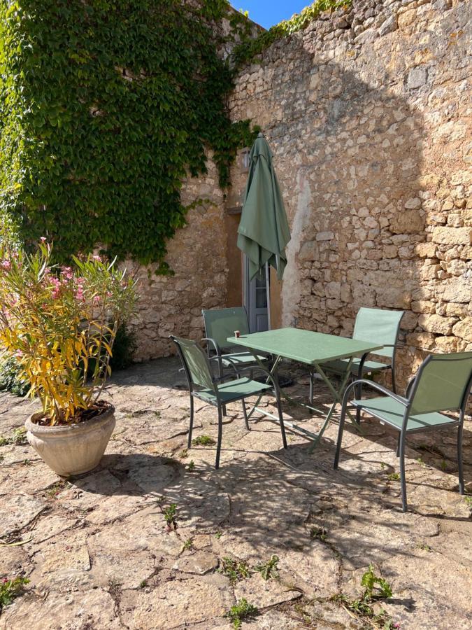Château de Feusse Saint-Just-Luzac Extérieur photo