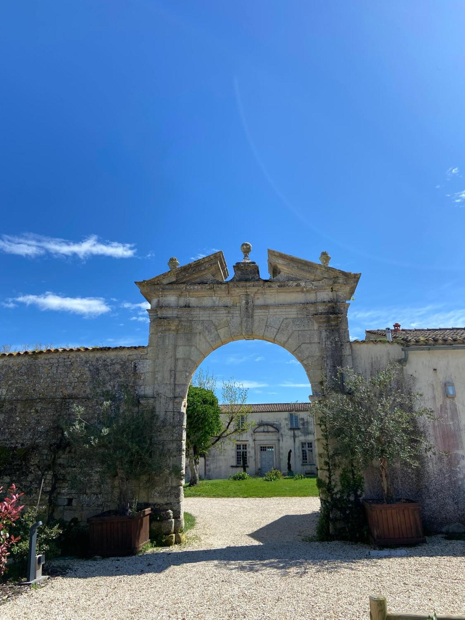 Château de Feusse Saint-Just-Luzac Extérieur photo
